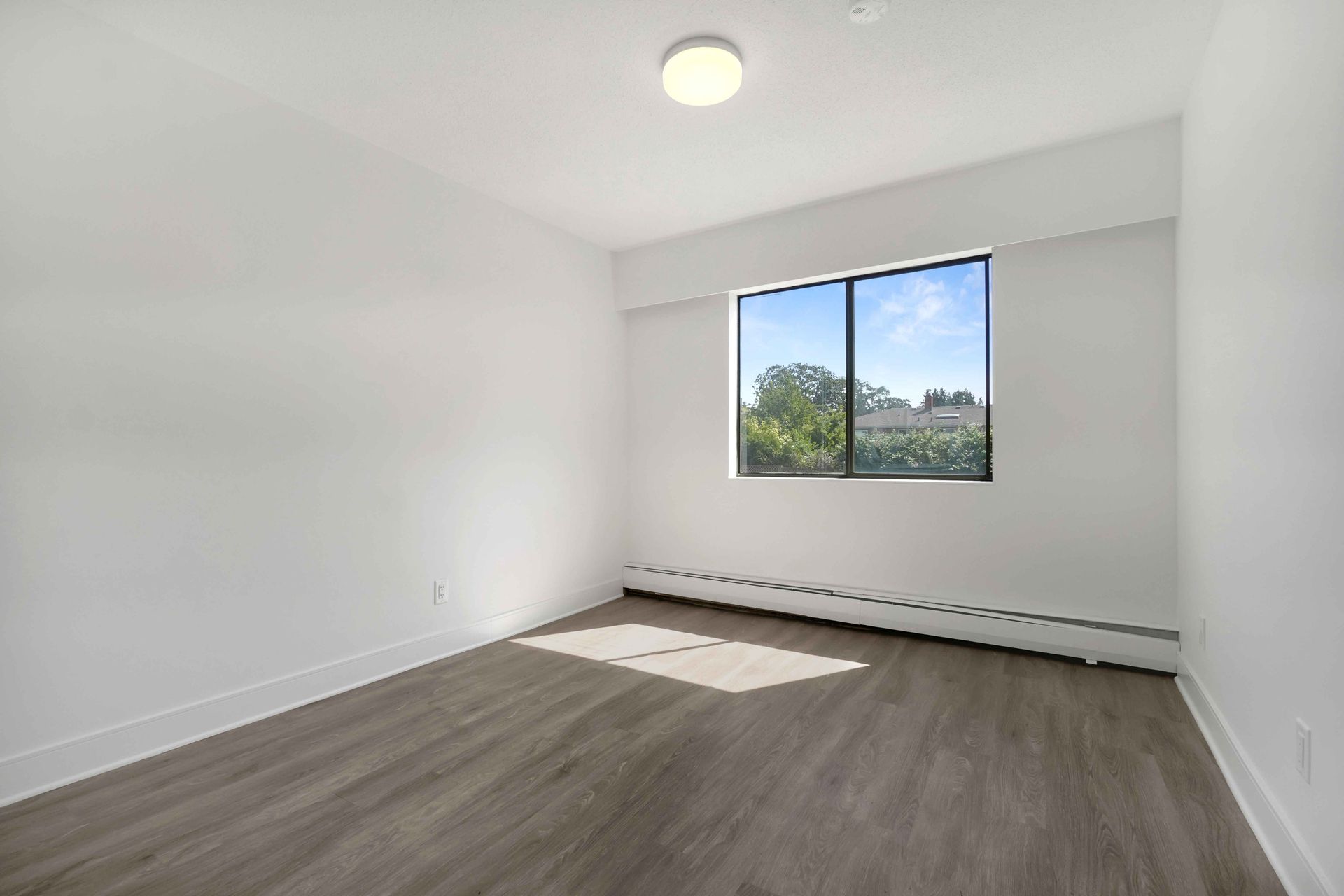 Richelieu Apartments Gallery