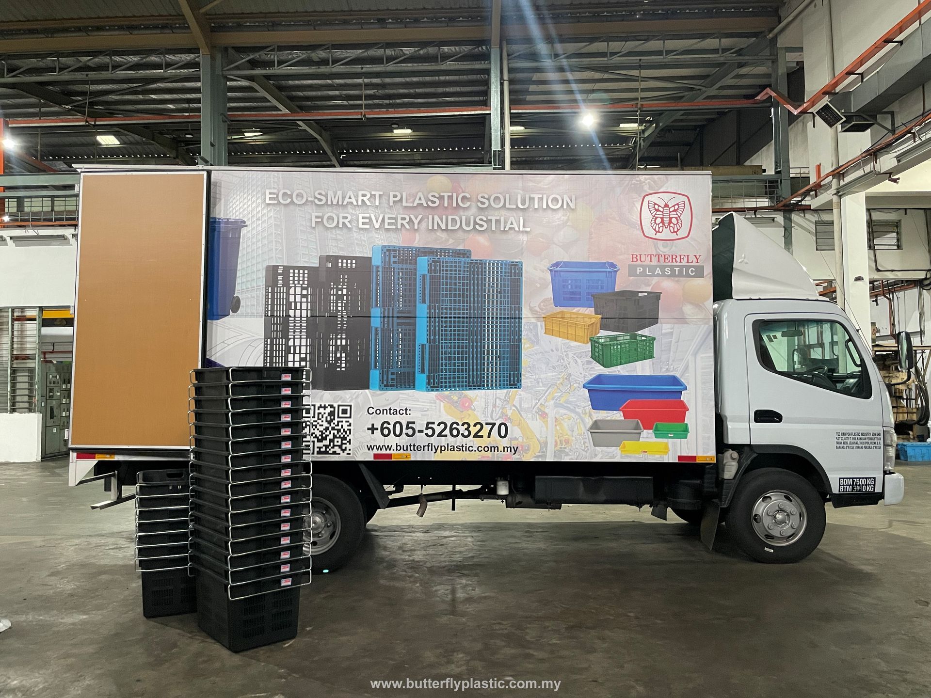 plastic manufacturer with transport