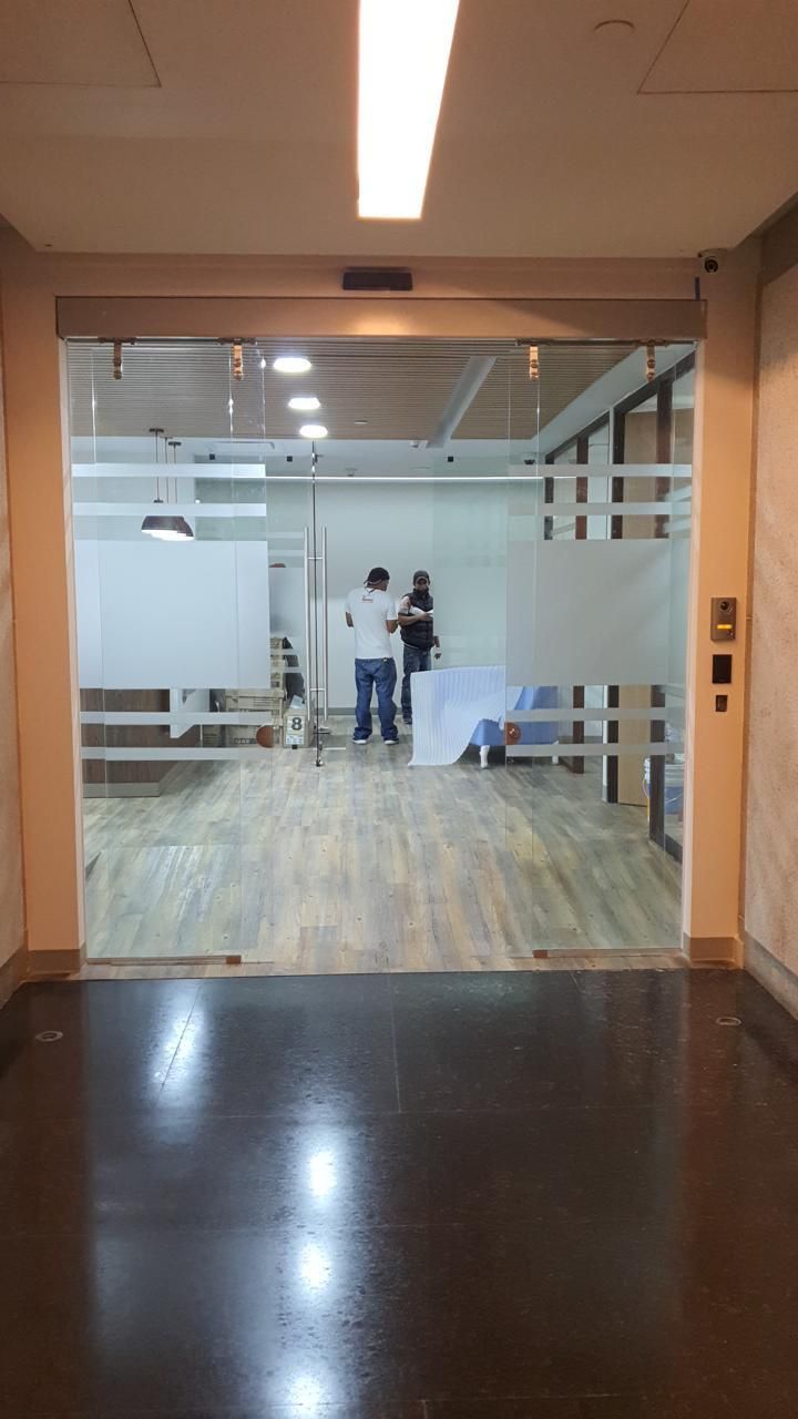 Instalación y atención local