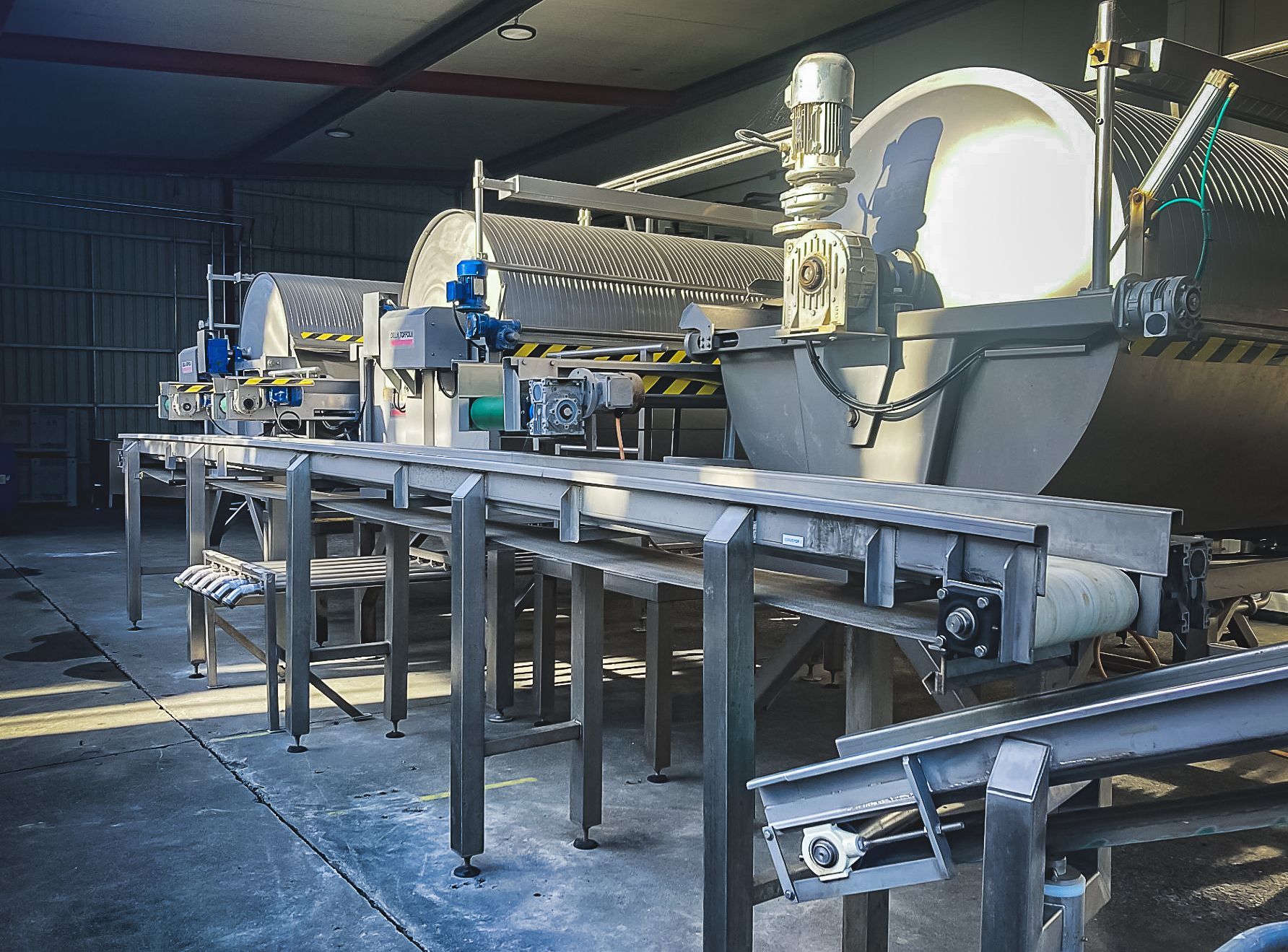 Marlborough winery conveyor in place, fabricated by GME Tradetech Engineering in Blenheim, Marlborough