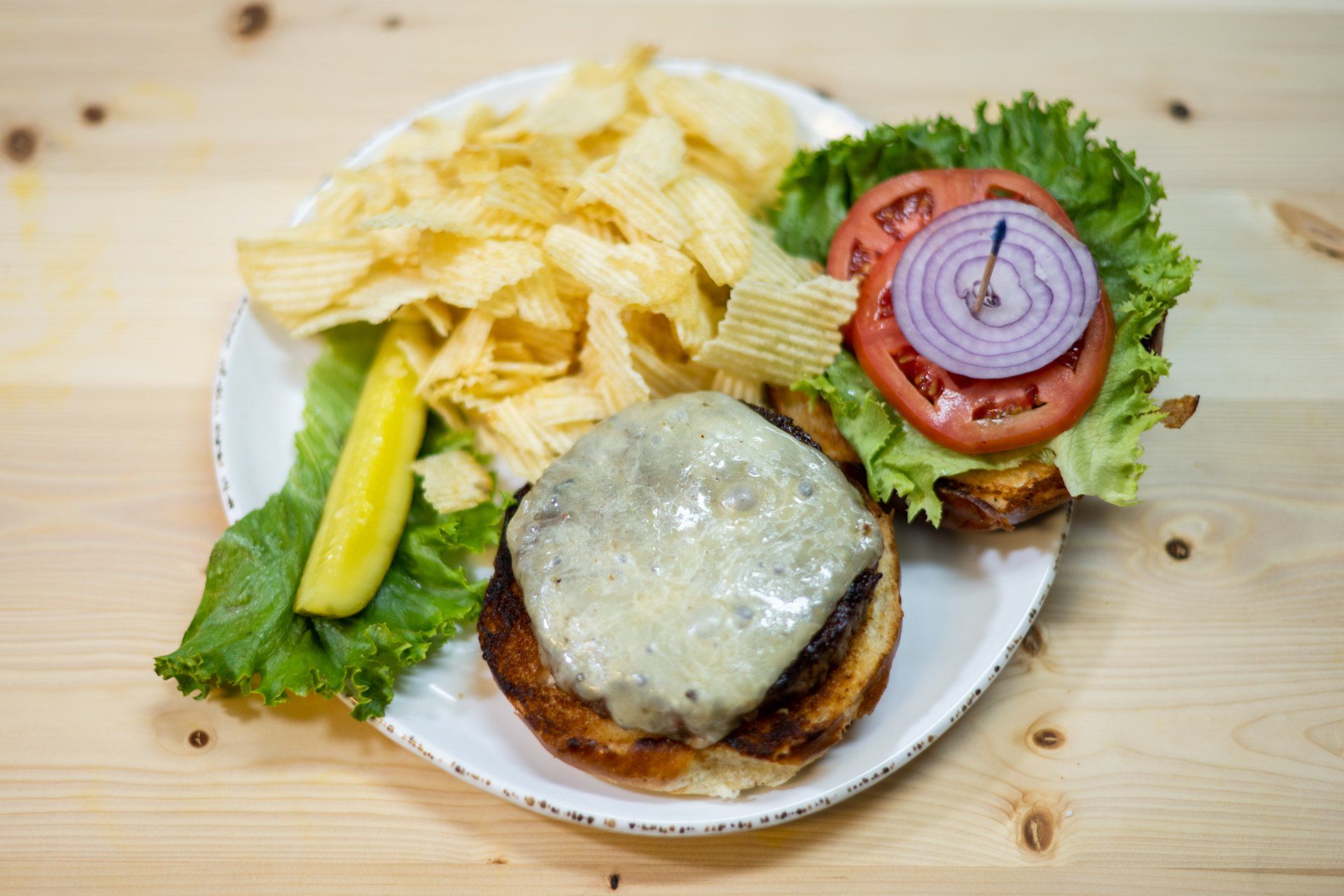 bullpen tavern burger & fries