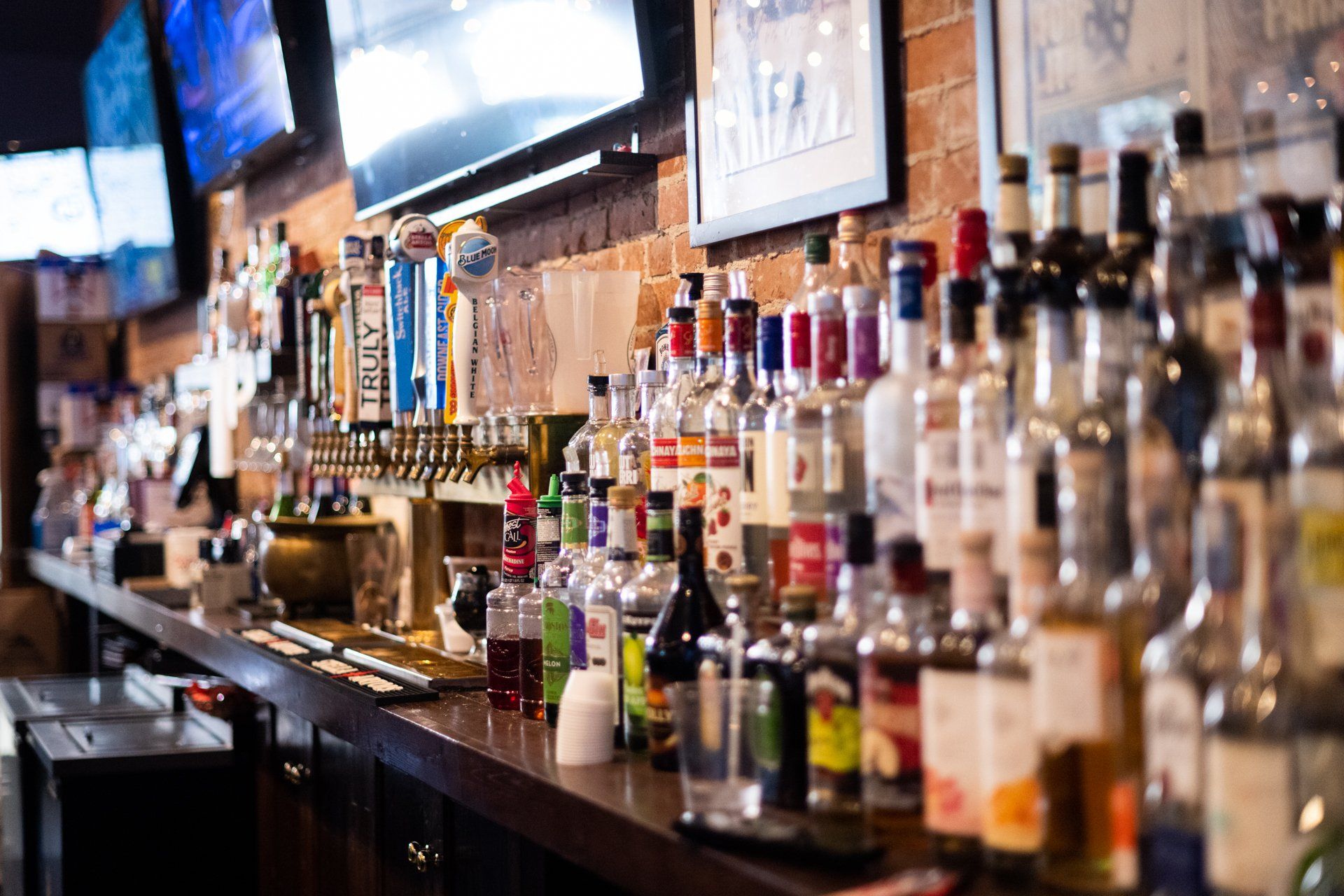bullpen tavern bar