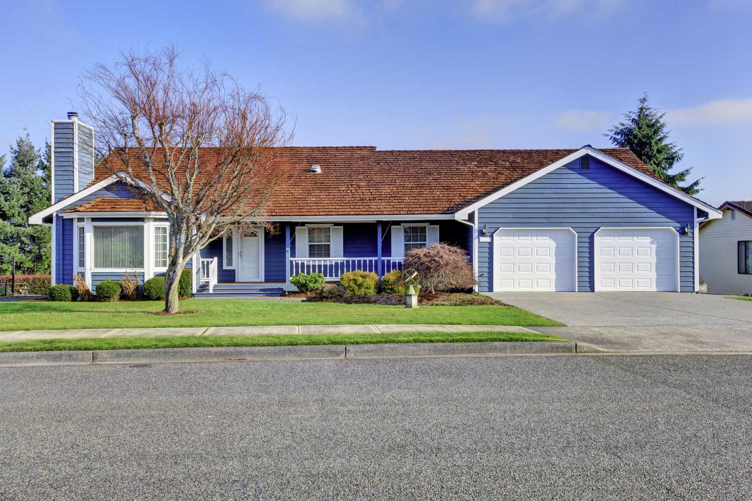 Residential Garage Doors offered by All Automatic Overhead Doors