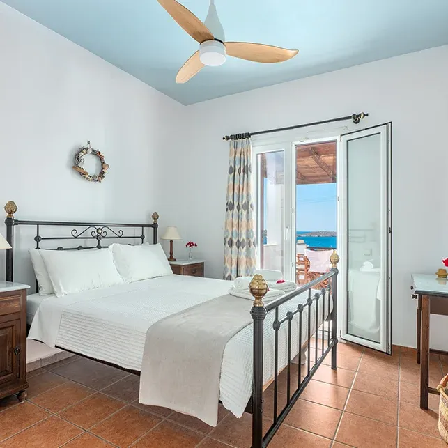 regginas bedroom