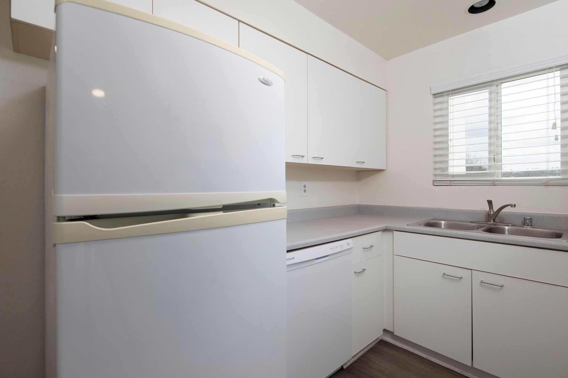Cardiff by the Sea Interior Photo