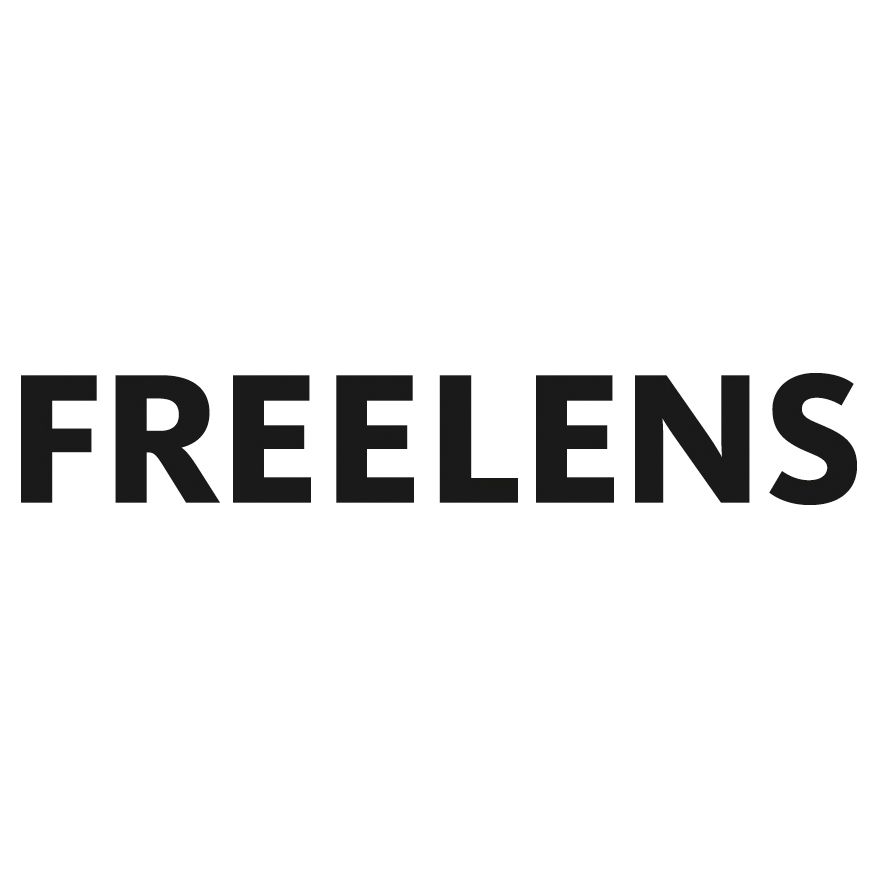 FREELENS-Textlogo in fetter, serifenloser Schriftart.
