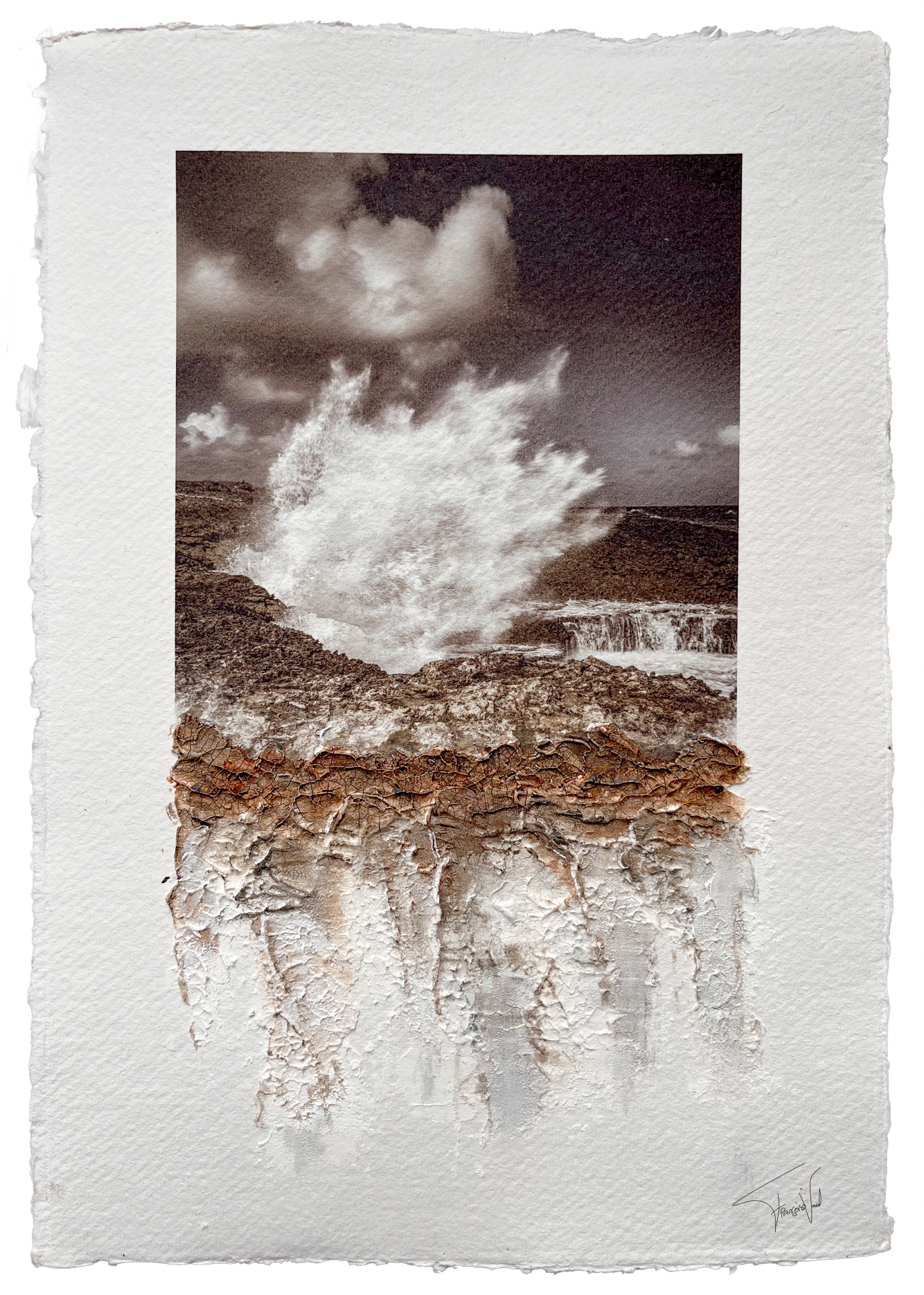 Splashzone, a textured mixed media landscape on paper of a big wave crashing on rocks, made by Françoise Vaal
