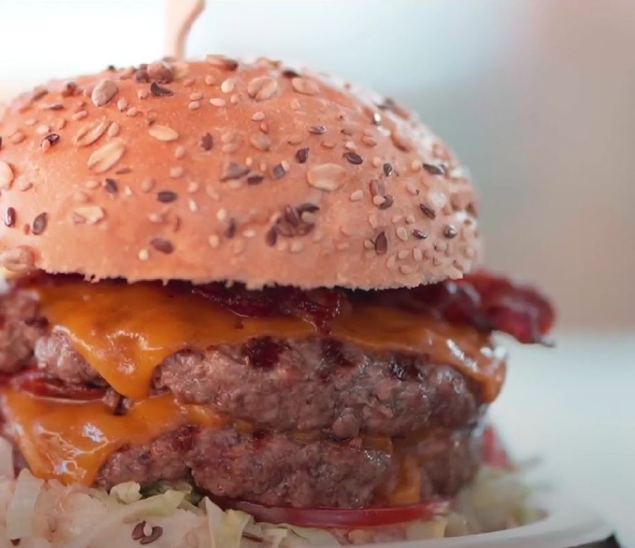 Doppio cheeseburger