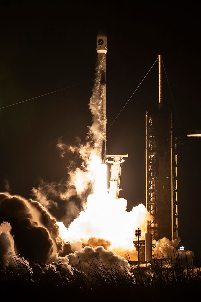 Falcon 9 launches X-37B OTV-8 photos