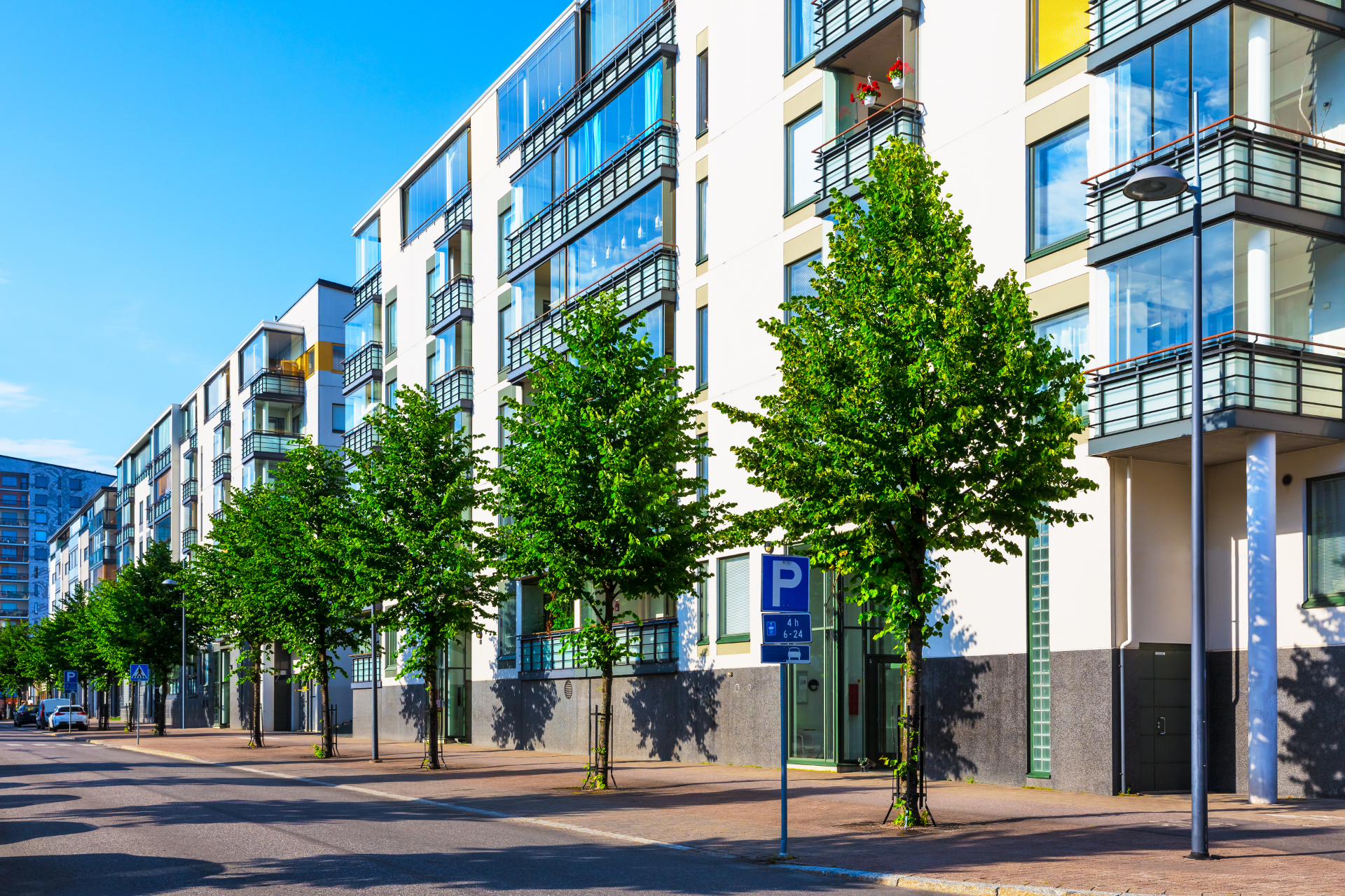 Whether you have a residential, commercial or industrial development project, we are ready to invest in real estate of all sizes and complexities.