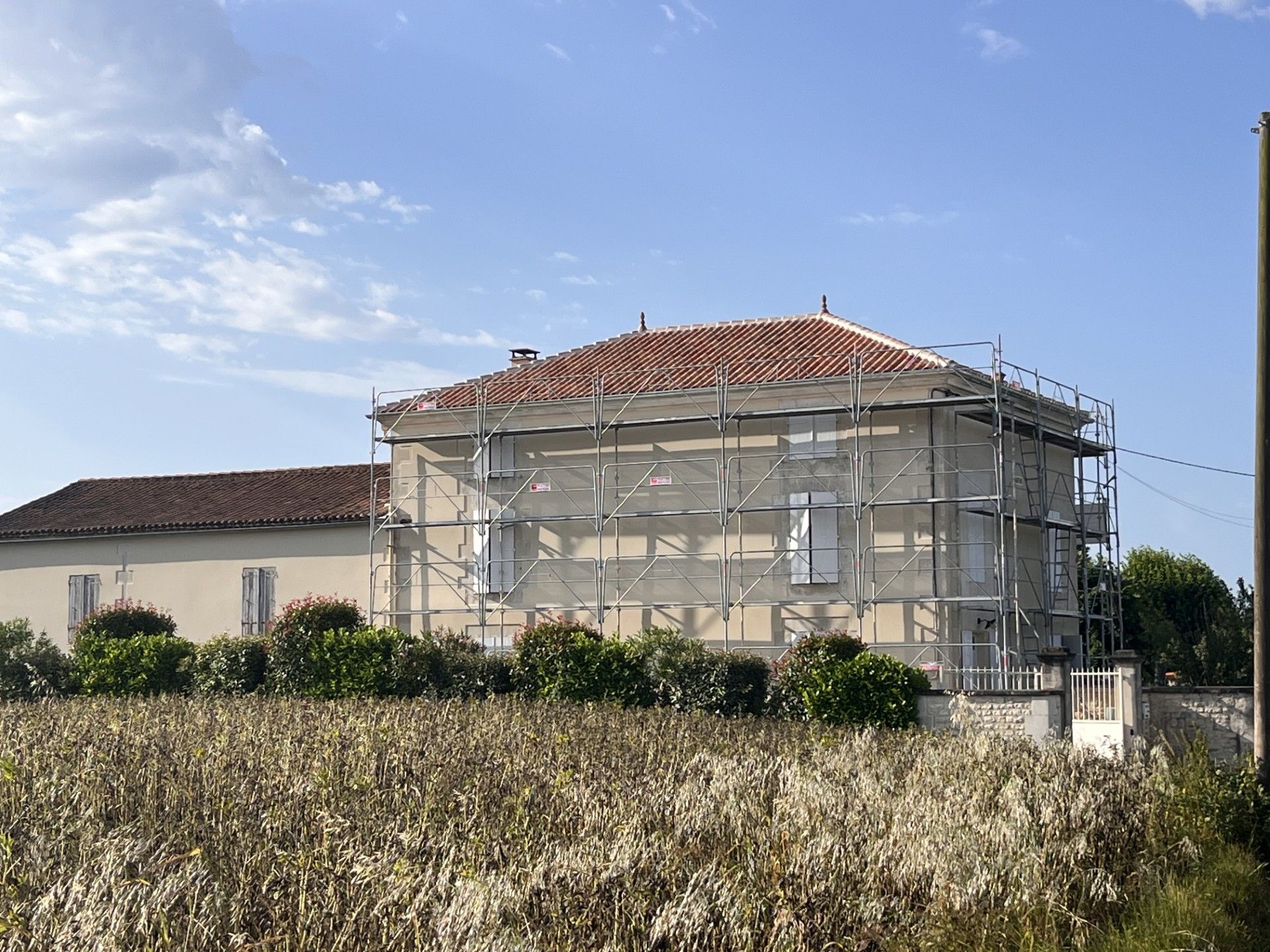Réfection de la charpente, couverture et façades