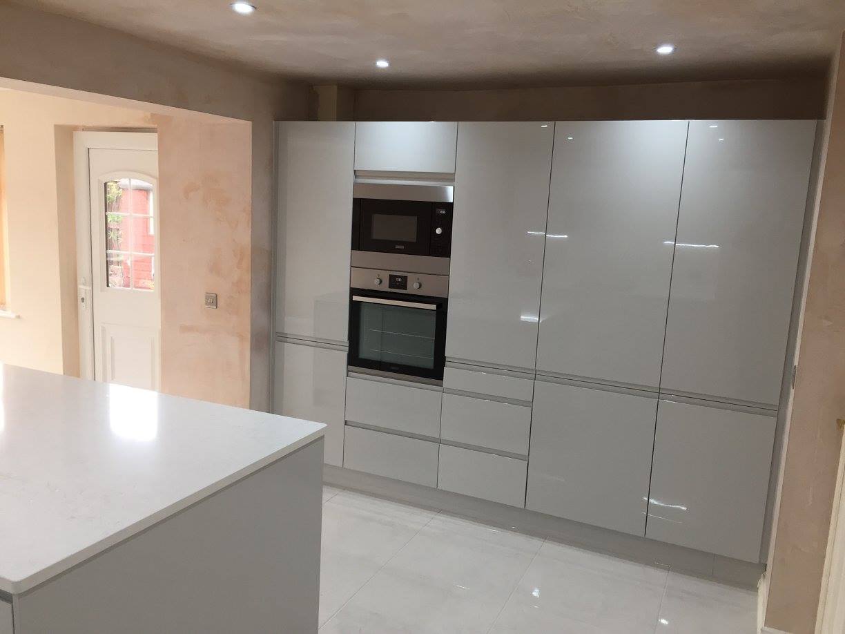 gloss kitchen 3
