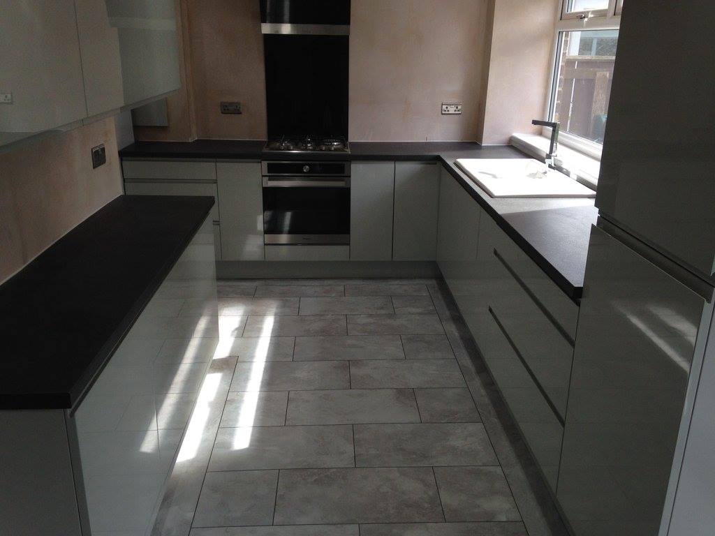 gloss kitchen 1