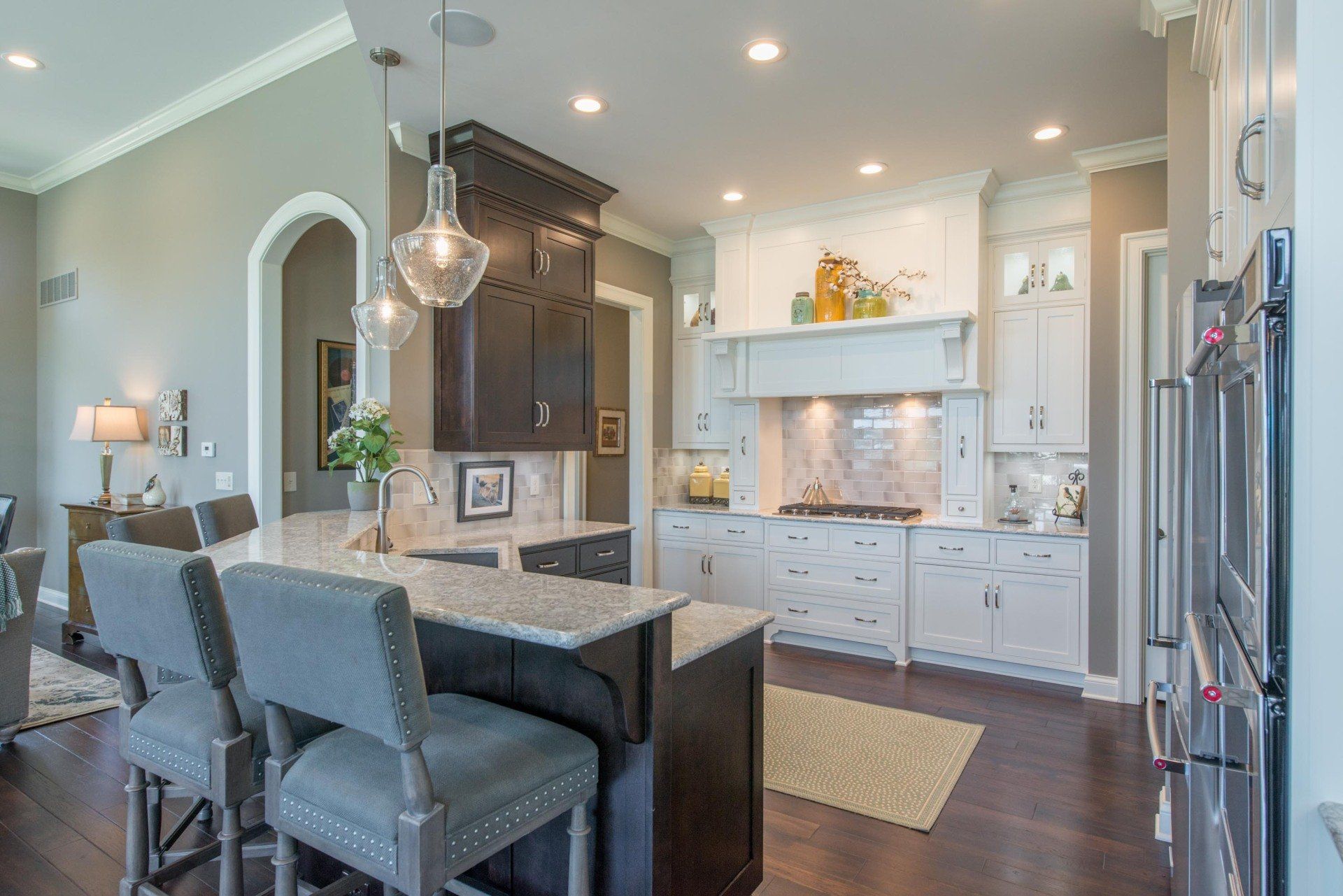 Cream Kitchen Cabinets