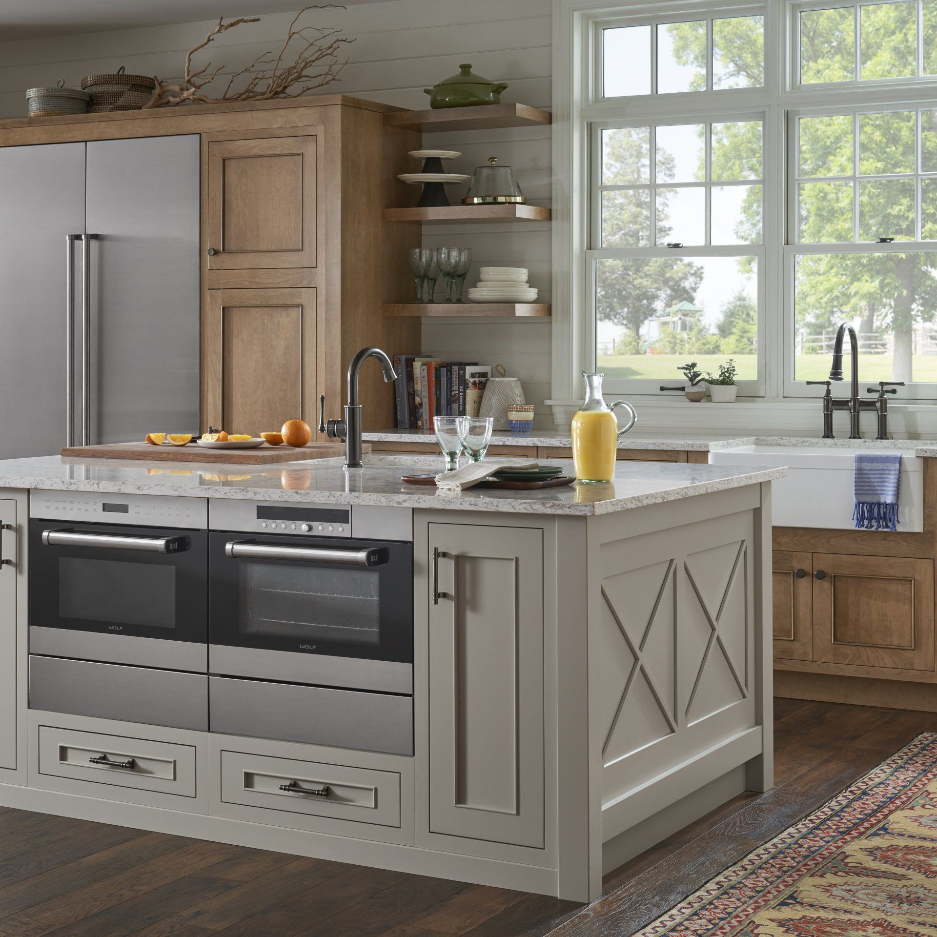 Two Tone Kitchen Cabinets