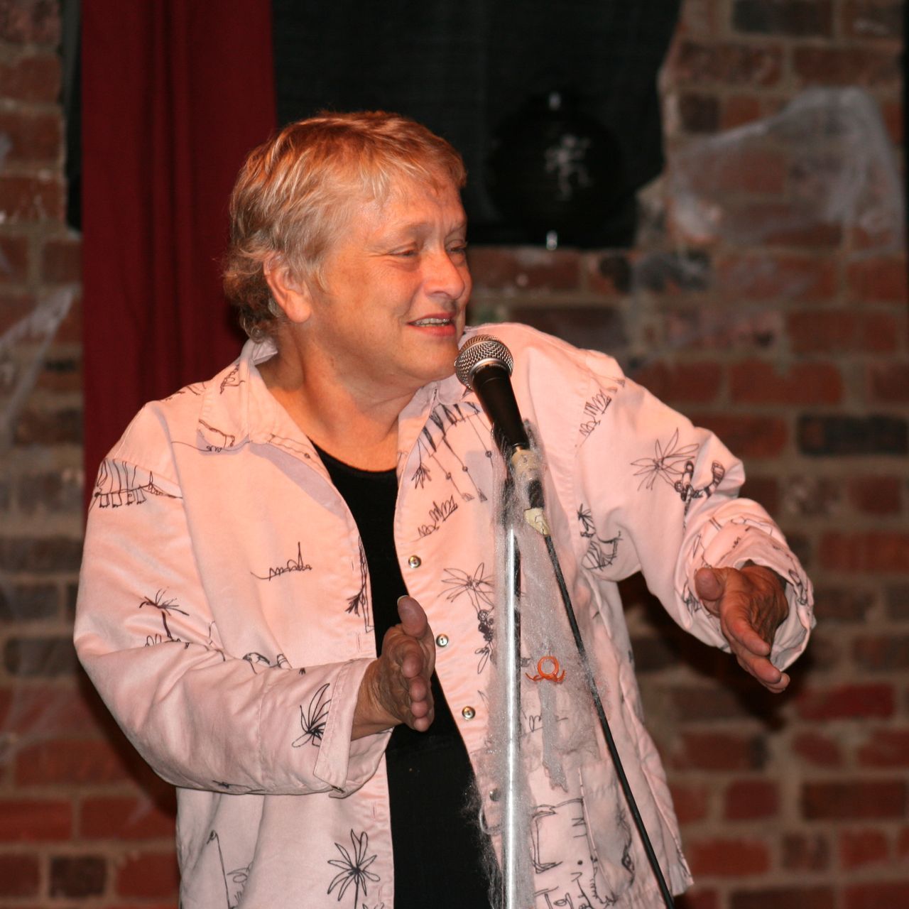 Cynthia Changaris telling a story