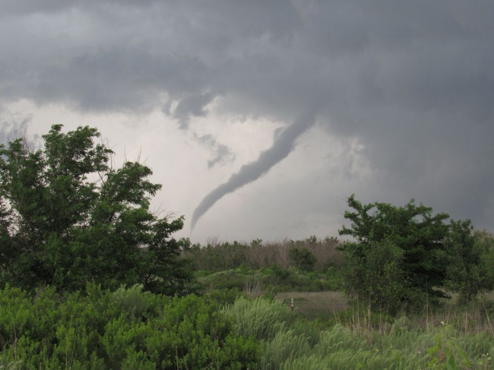 Tornado hitting Missouri Ground