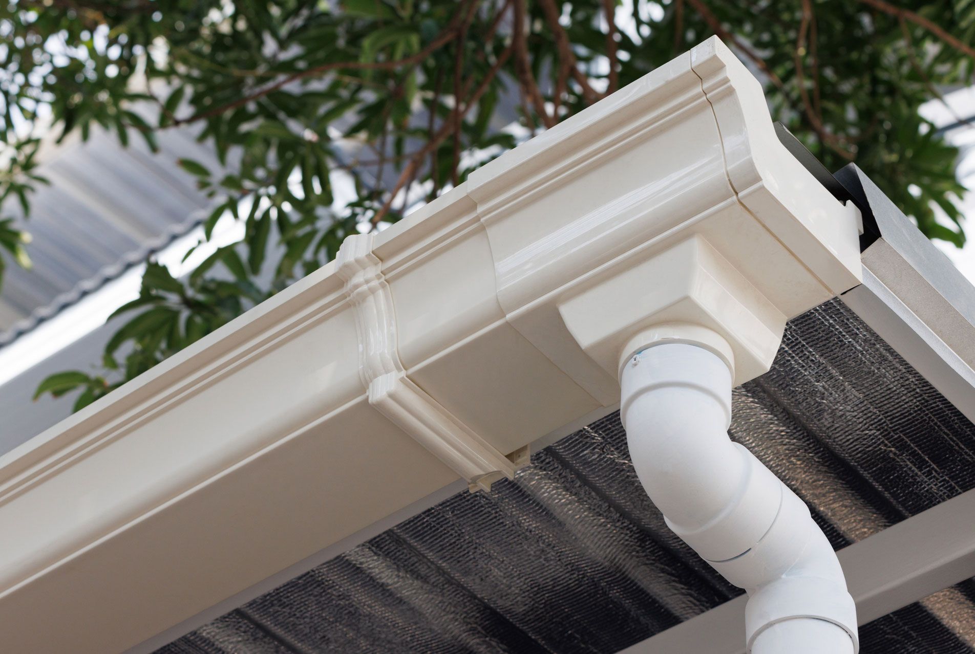 Gutters and Skylights Spring Hill FL
