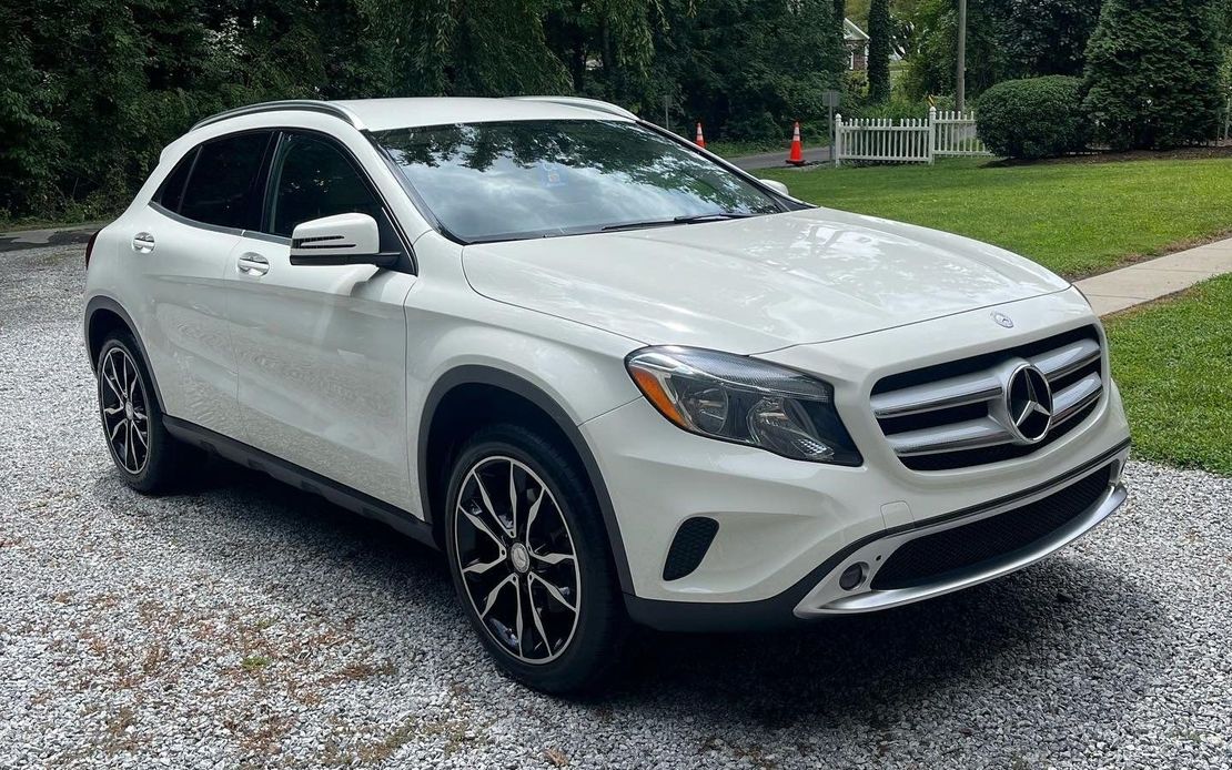 A white Mercedes after getting a mobile detail