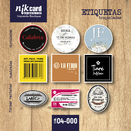 Etiquetas de diversas formas y tamaños, con logotipos y diseños, dispuestas sobre un fondo de madera.