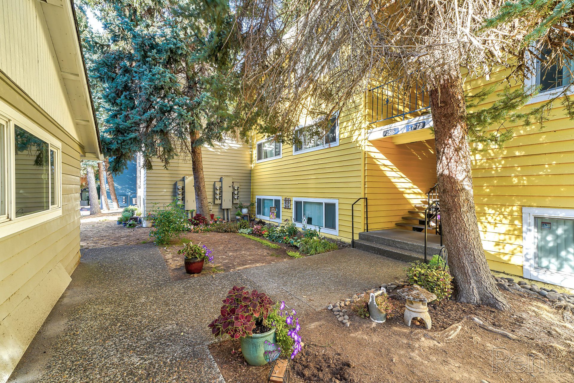 Images Springcreek Apartments