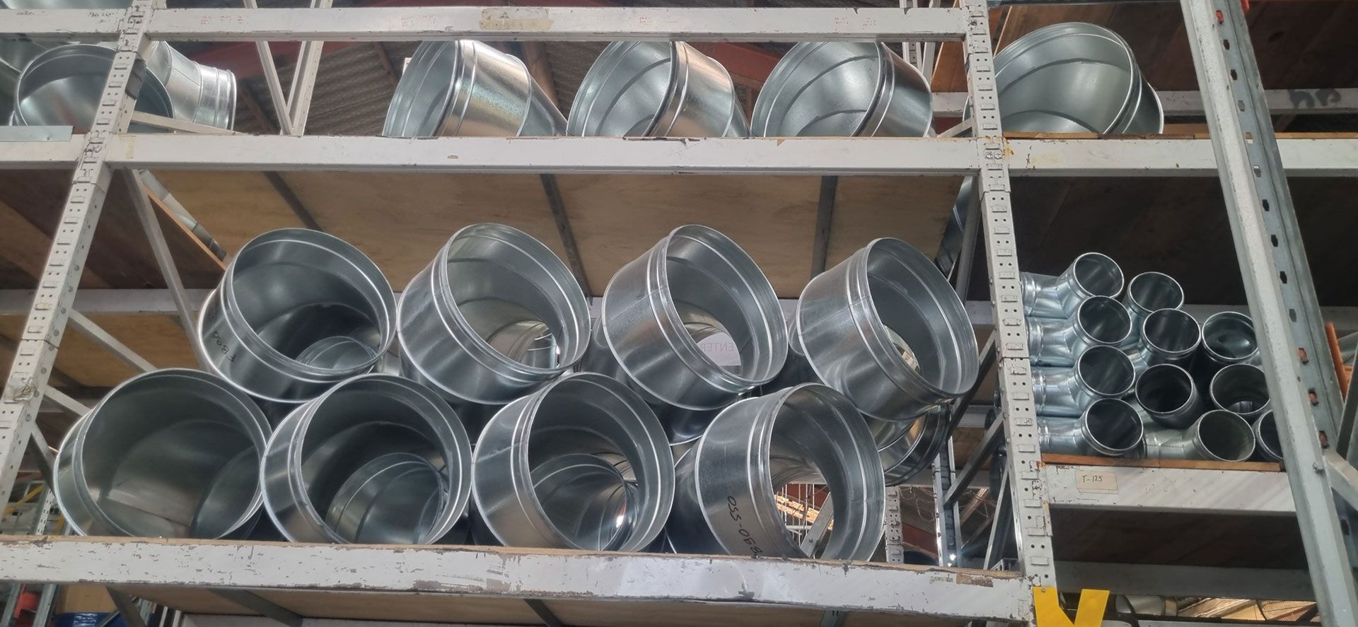 Off-the-shelf duct fittings AS4254 and SMACNA