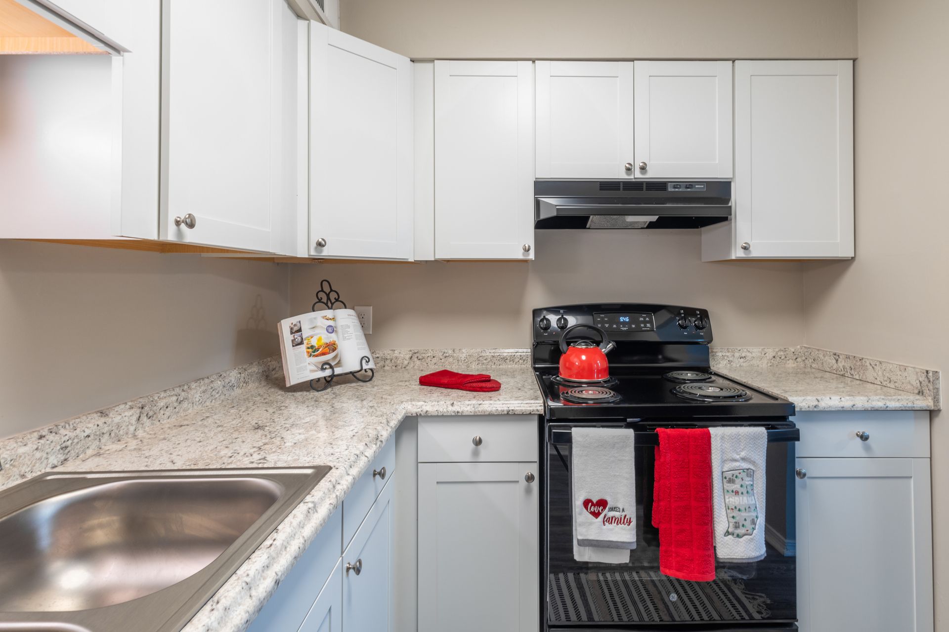 Courtyard Apartments JG² Companies Property Management in Indiana