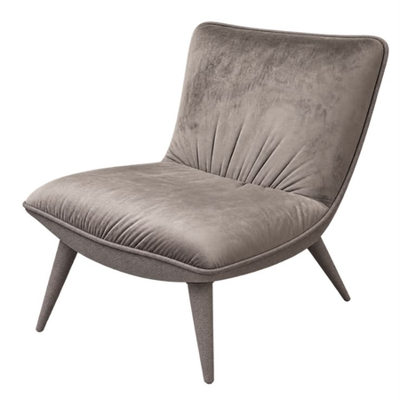 Moderna poltrona lounge in velluto grigio, con gambe affusolate e schienale basso e curvo
