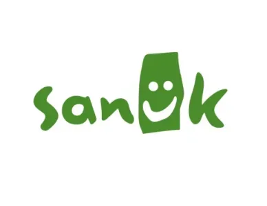 The green Sanuk brand logo, featuring a smiling face integrated into the letter 'u'.
