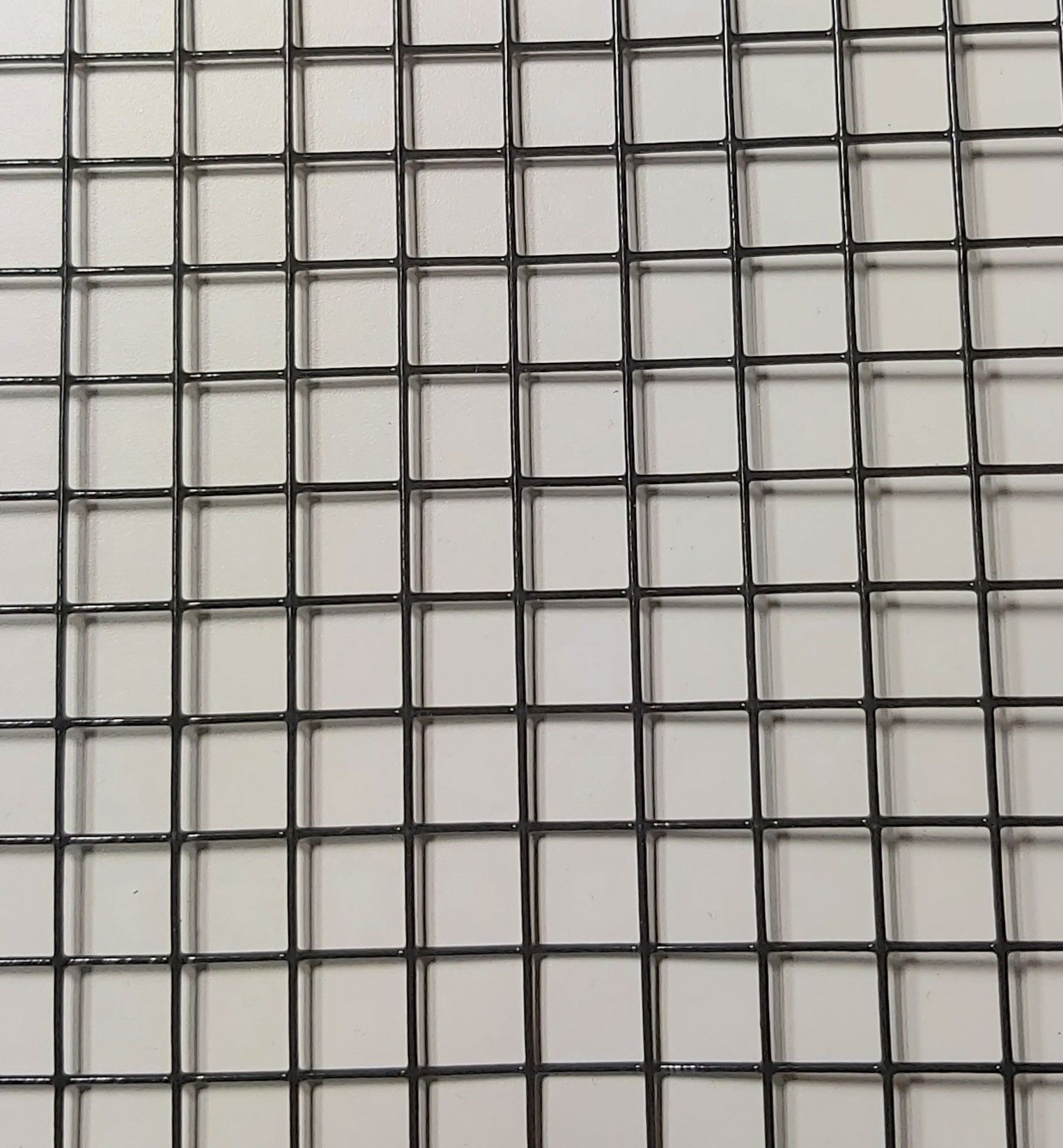 gaas zwart gepoedercoat 12,7x12,7x1.05 p/m