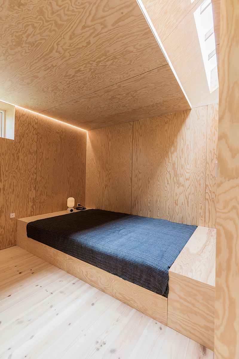 Pine Plywood Bedroom Furniture and Wall Lining