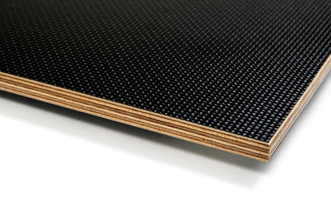 Smooth mesh plywood in black