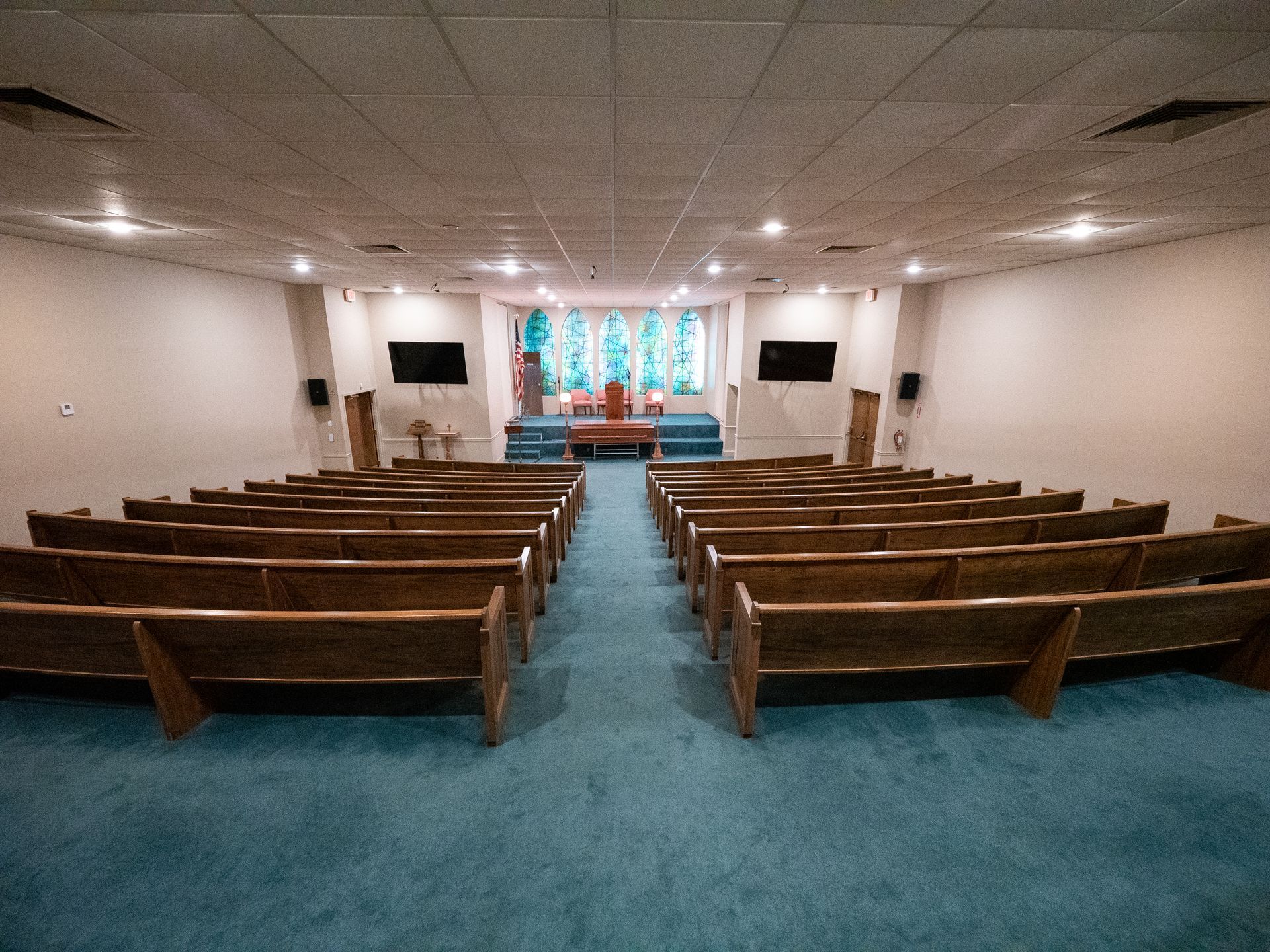 Service room at Lee Funeral Home's Clinton location