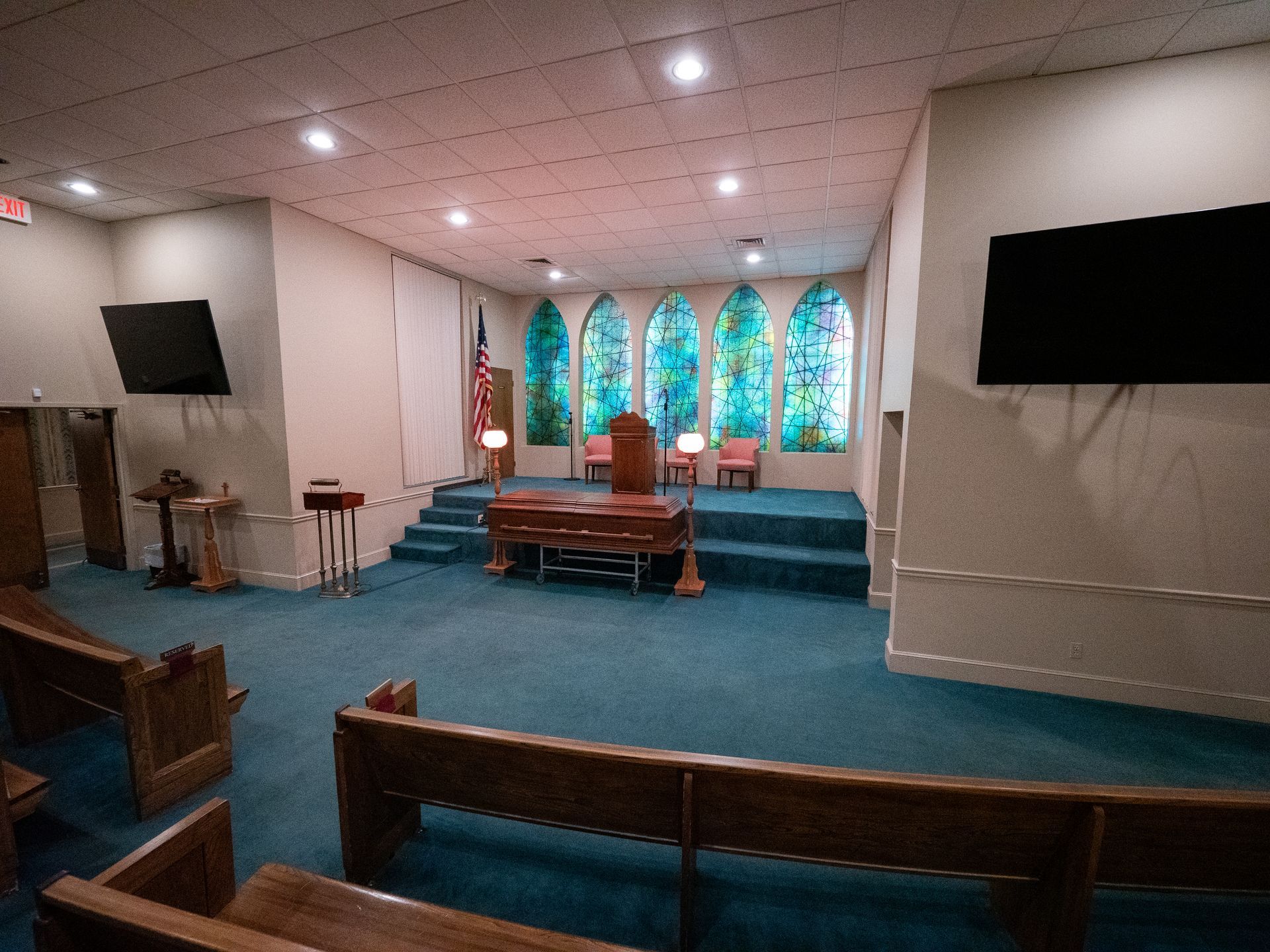 Service room at Lee Funeral Home's Clinton location