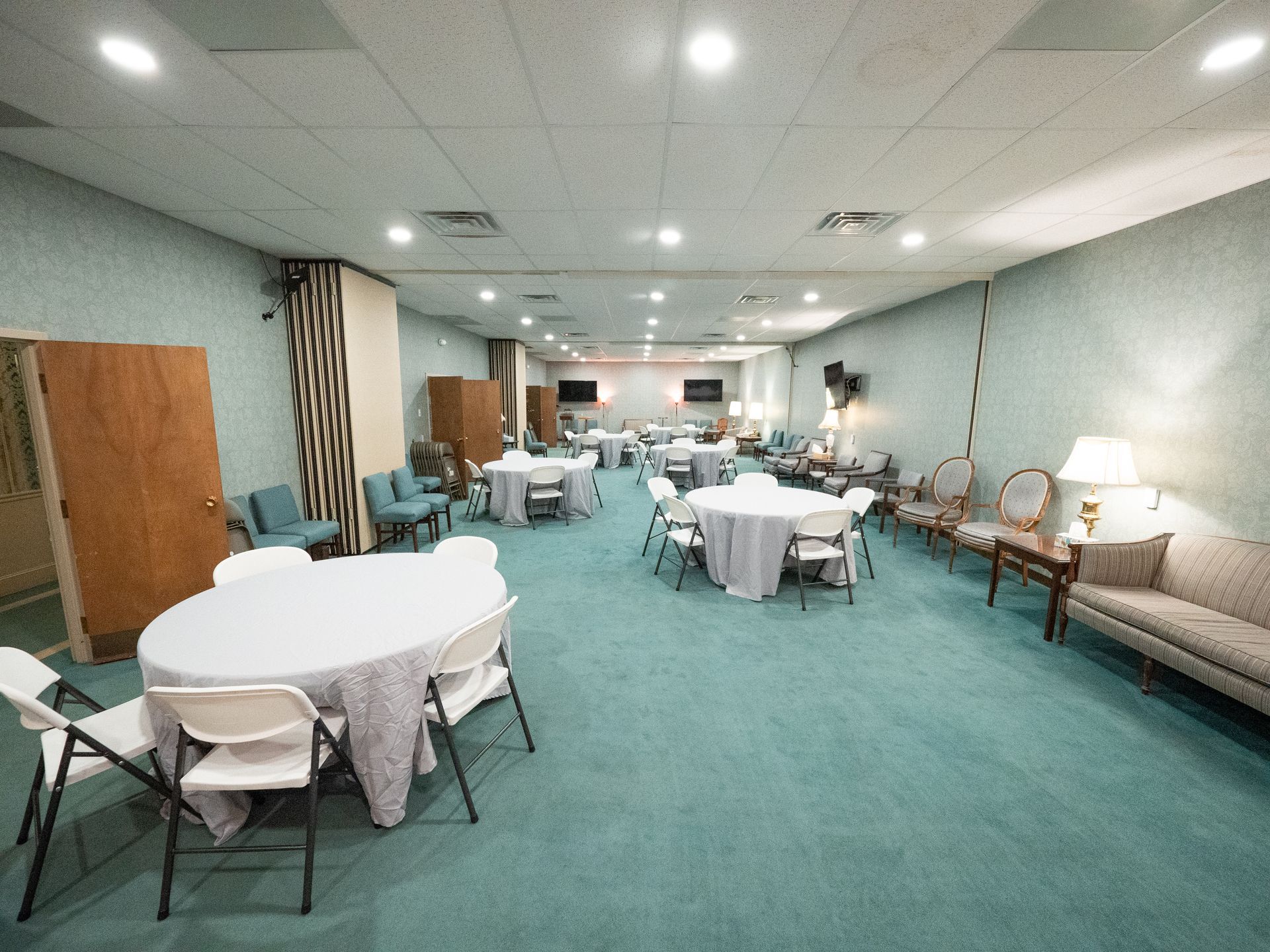 Reception area at Lee Funeral Home's Clinton Location