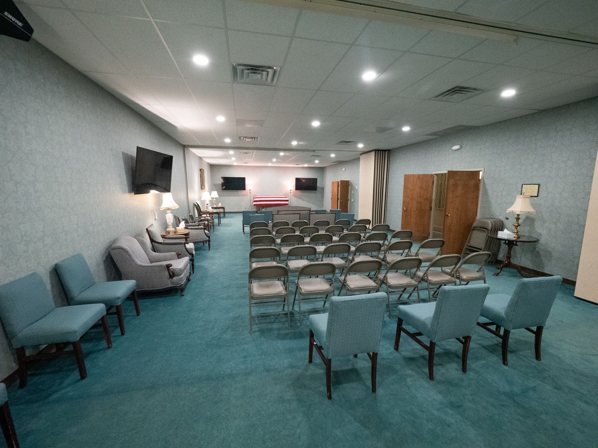 Service room at Lee Funeral Home's Clinton location