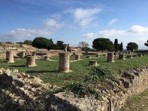 THE GREEKS & ROMANS