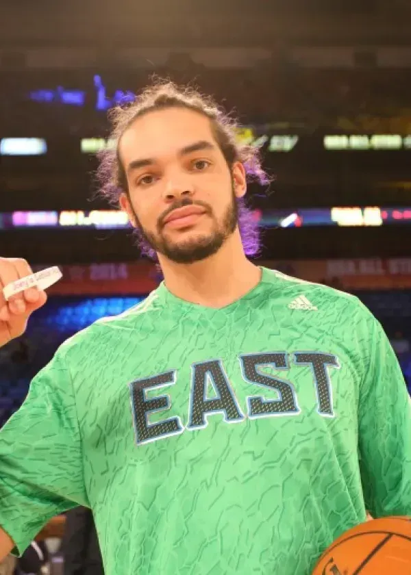 Basketball player in green 