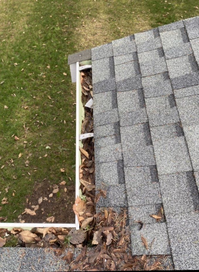 Pressure washing a deck