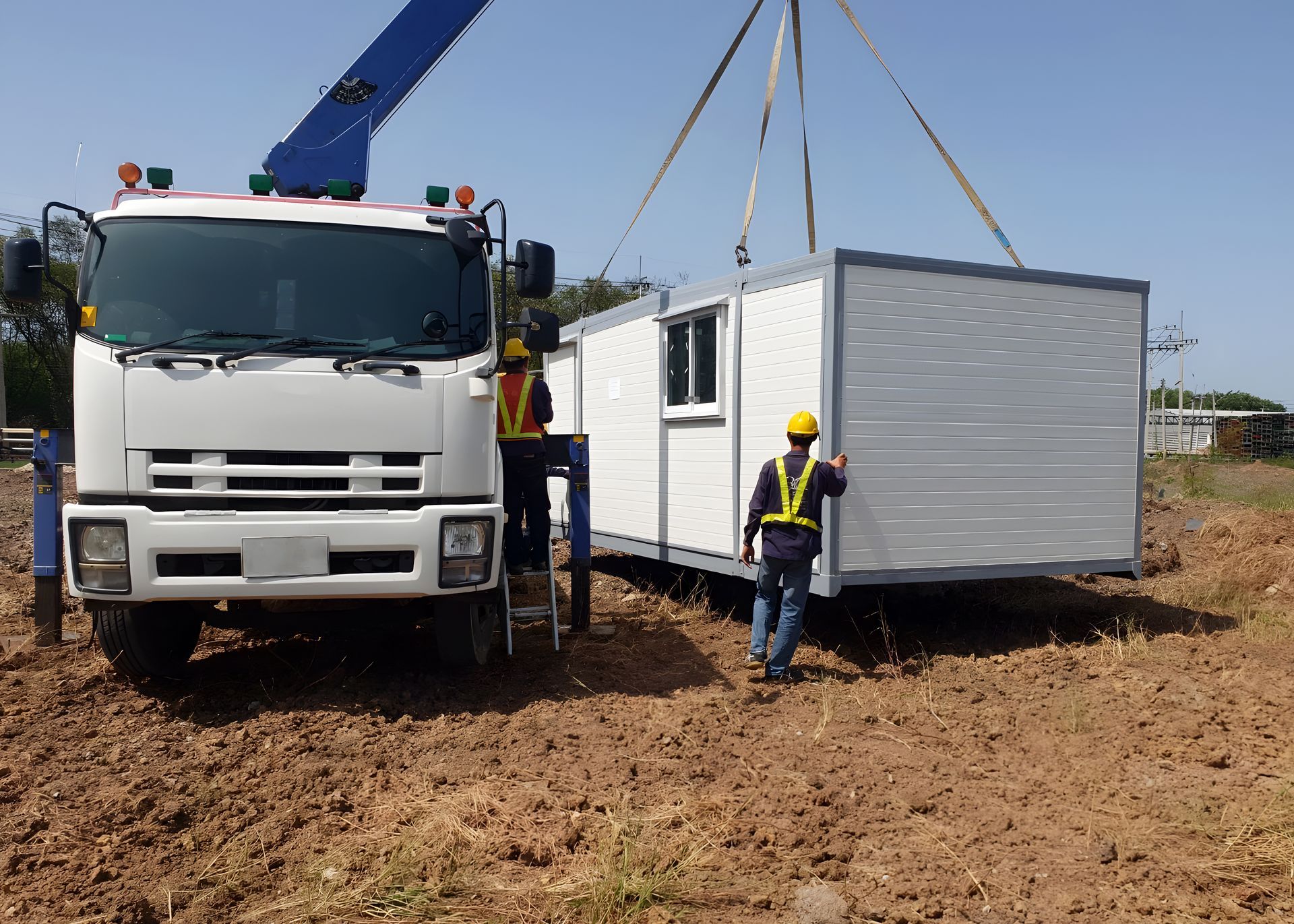 Installation of mobile container in the construction site area