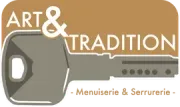 Logo « Art & Tradition » pour menuiserie et serrurerie, avec cadenas gris et clé en métal sur fond beige.