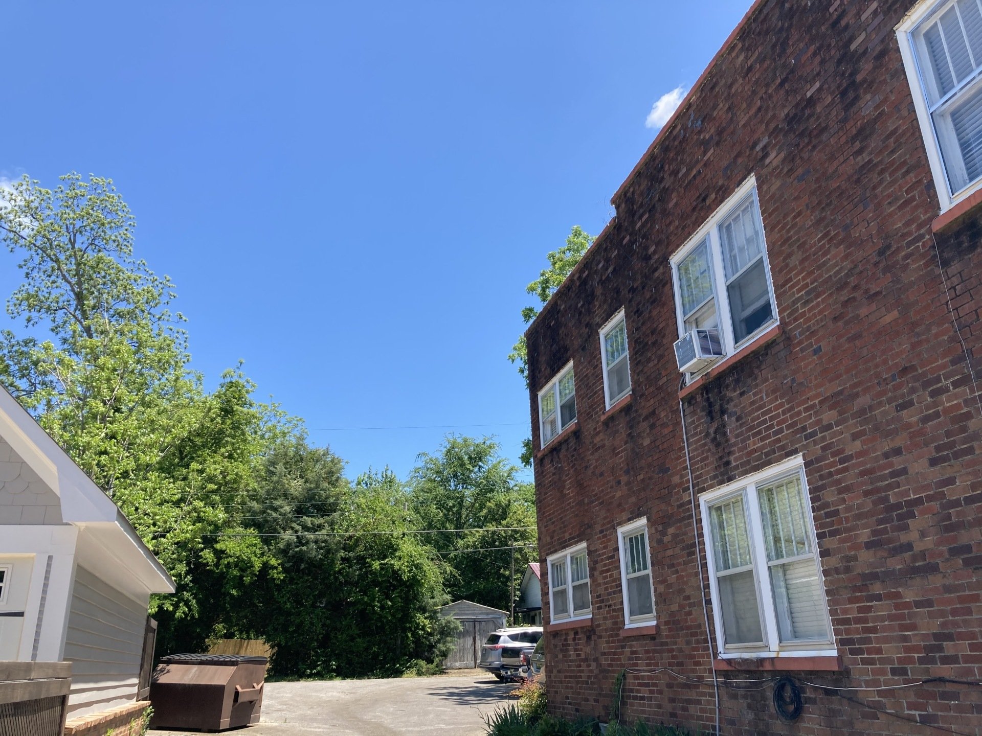 Leighton Avenue Apts