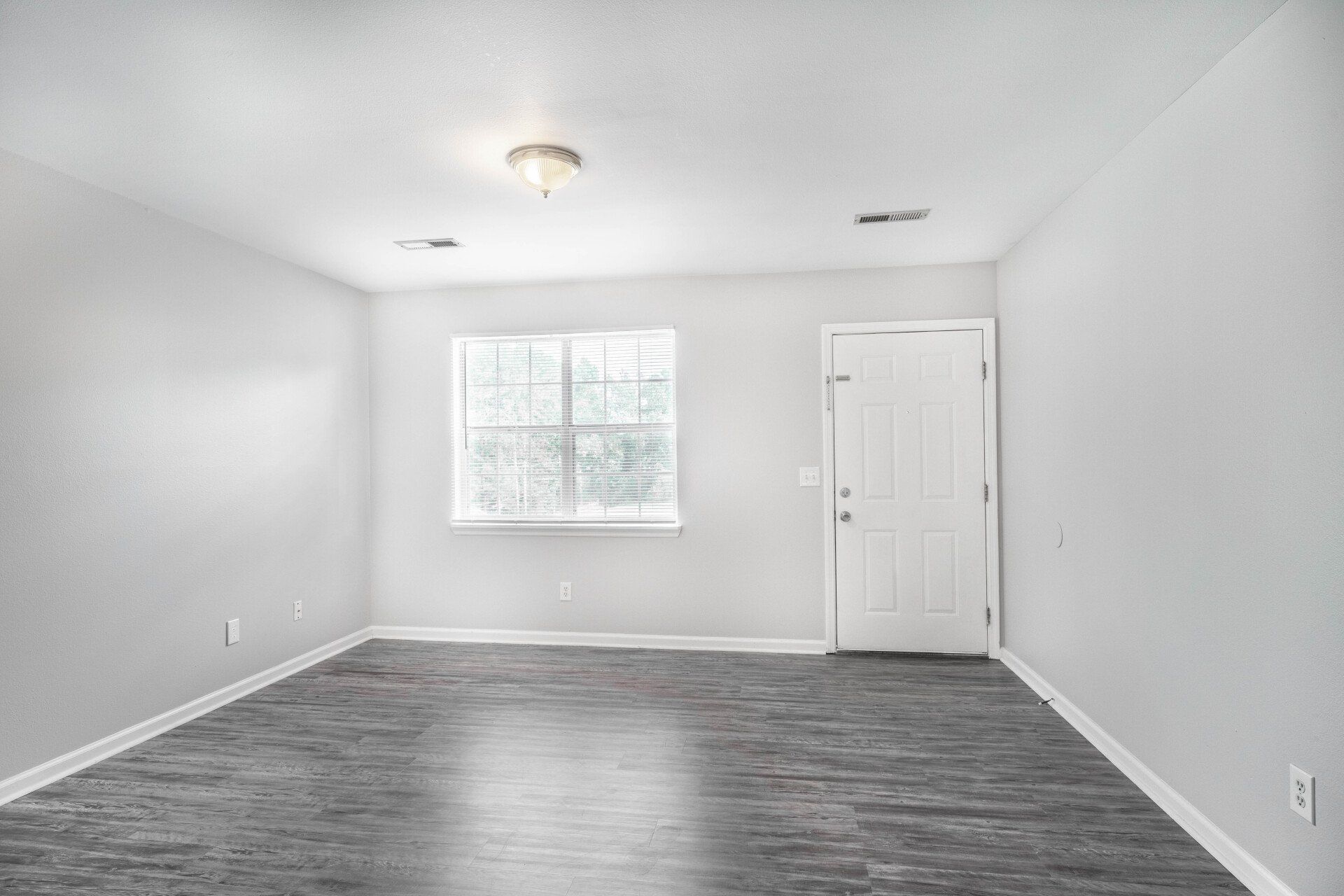 Eagle Pointe Apartments interior