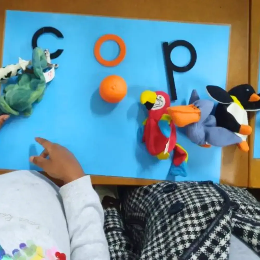 Puppets spell 