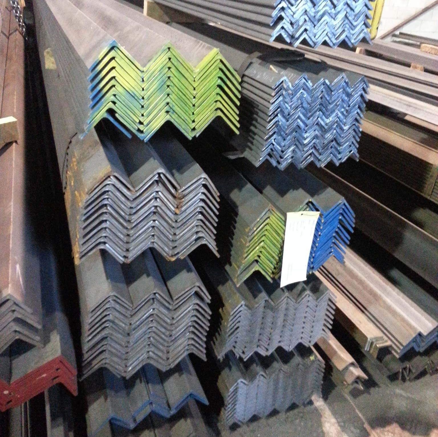 A bunch of metal pieces stacked on top of each other