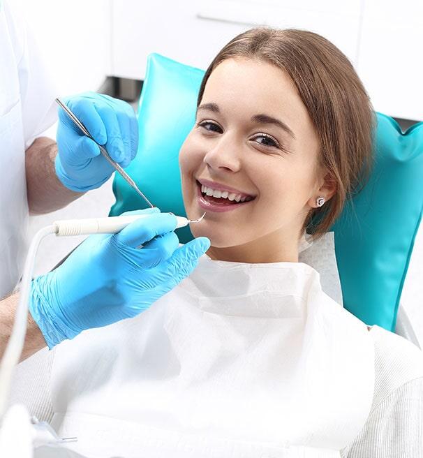 C DENTAL - ESPECIALISTAS