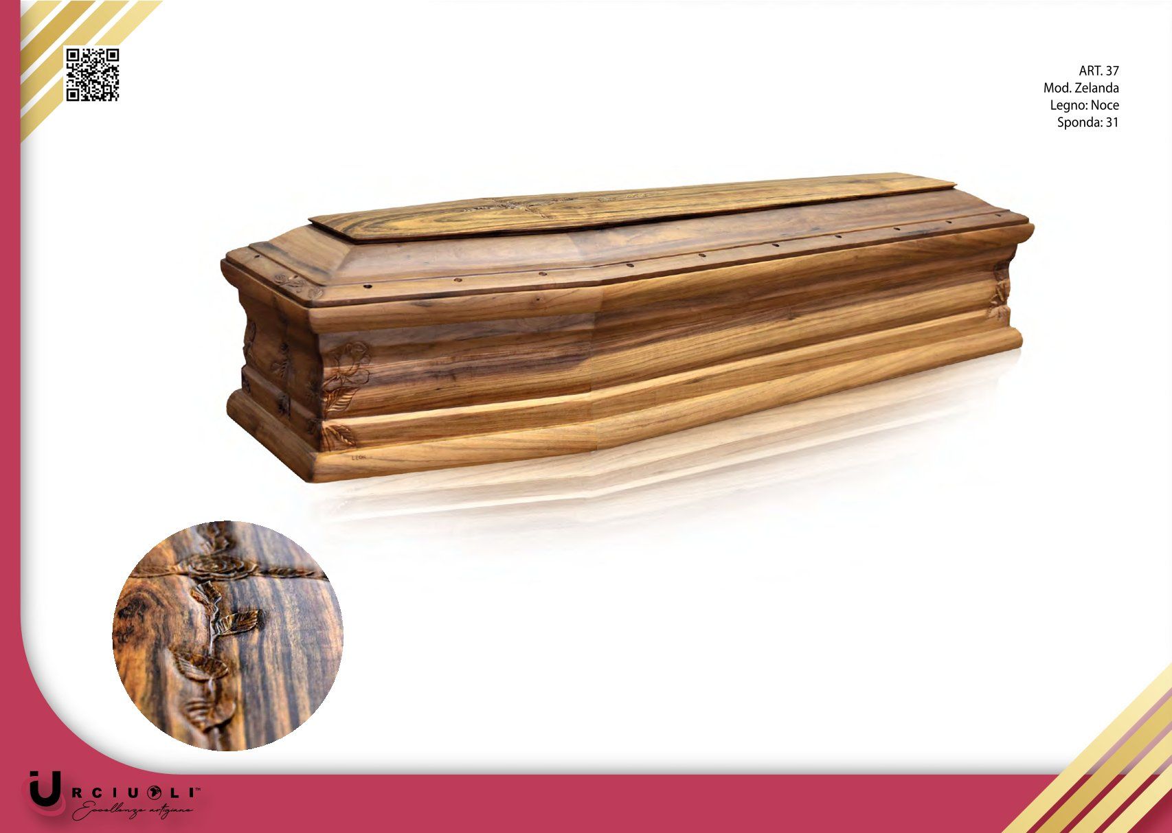 Bara in legno su sfondo bianco con un piccolo inserto che mostra dettagli intagliati.