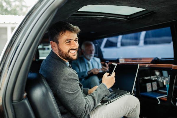 Luxury PDX Airport Limo Service