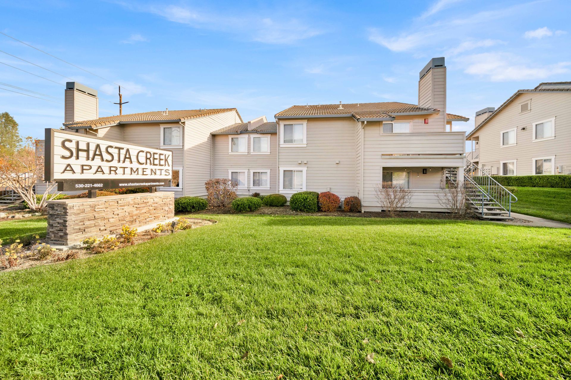 Shasta Creek Apartments monument sign off Mission de Oro Dr.