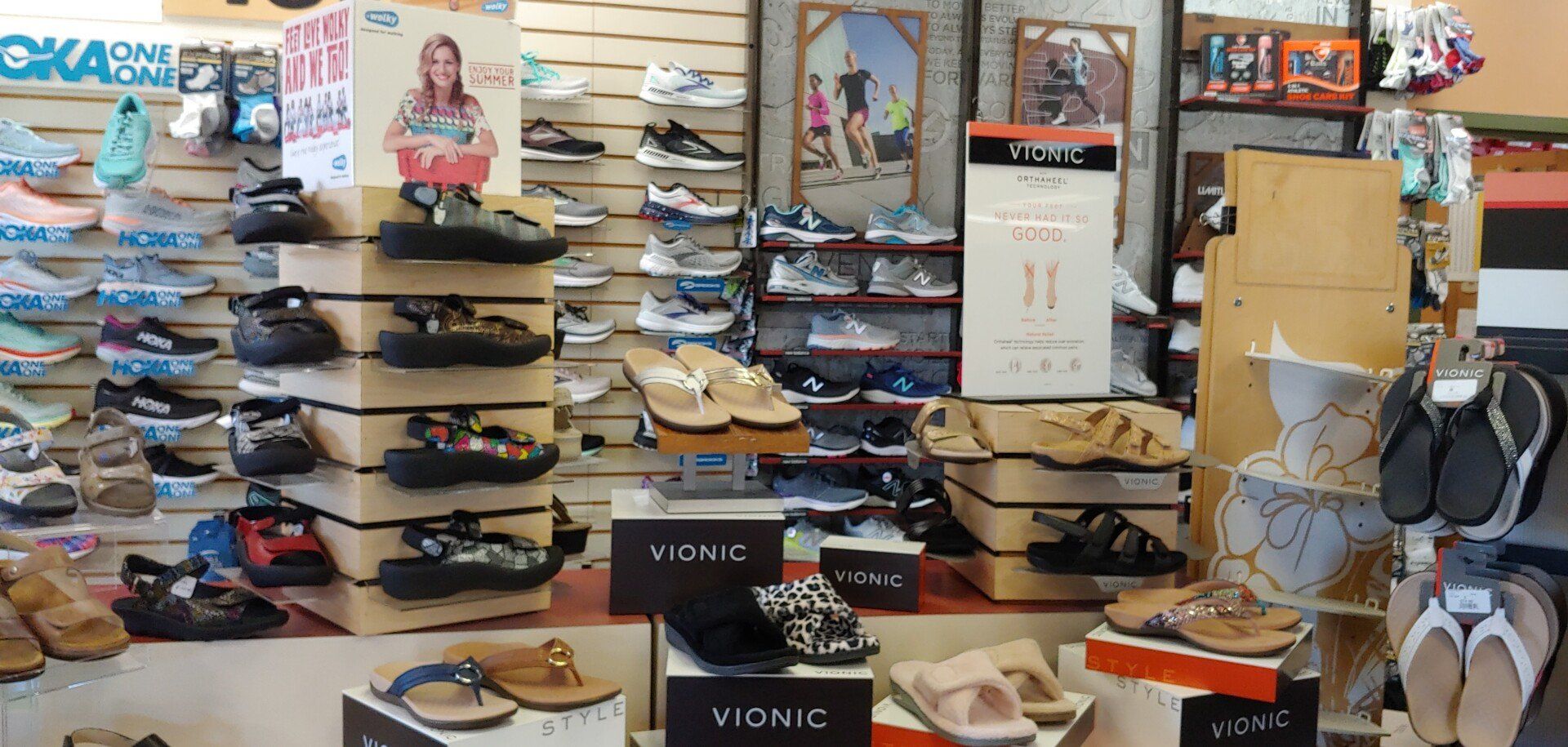 Store — Naples, FL — Snyderman's Shoes of Naples